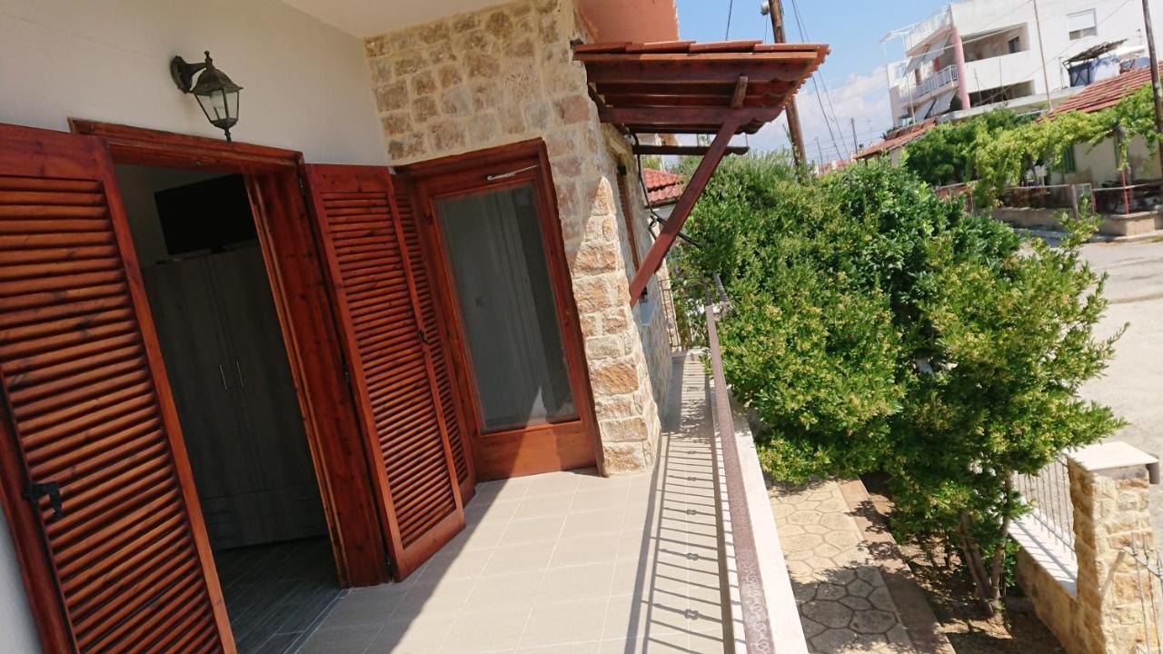 네아 포티데아 Stone House With Seaview 아파트 외부 사진