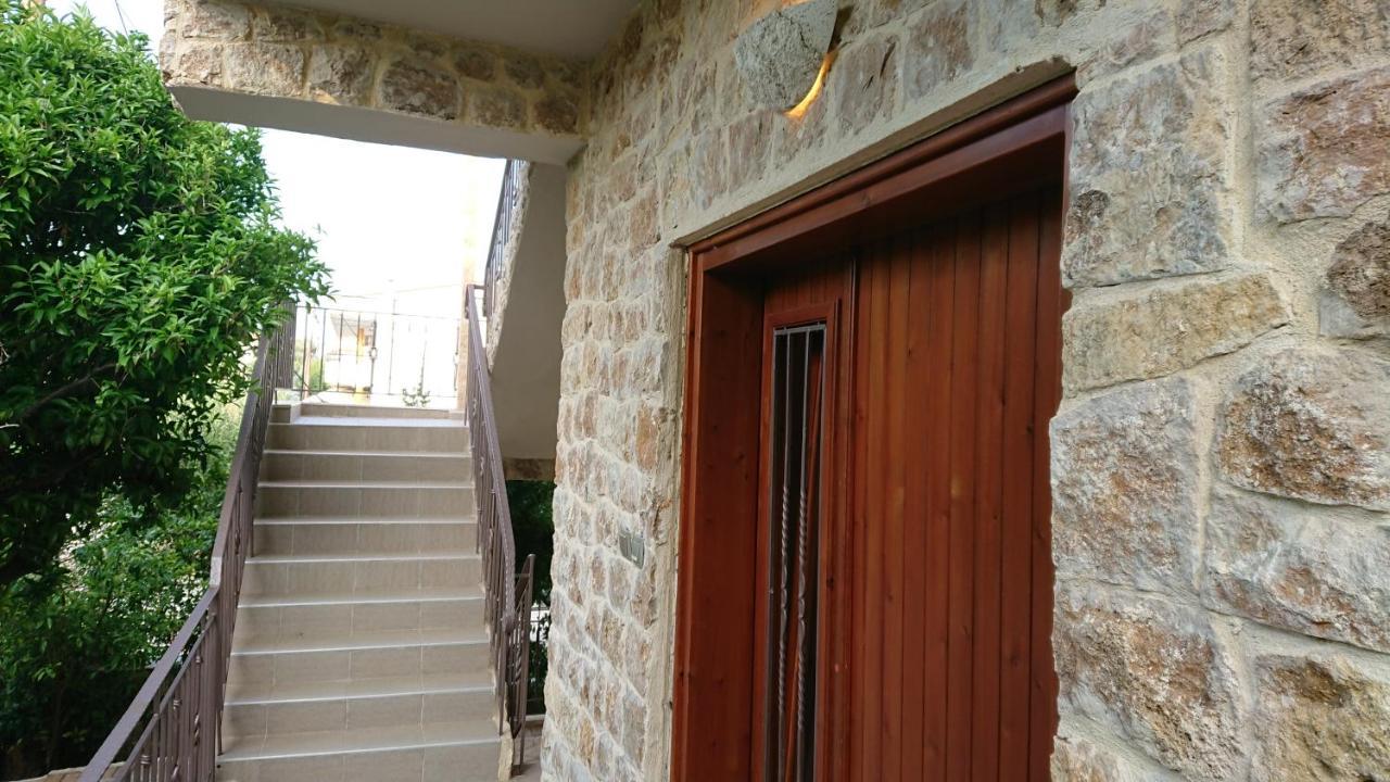 네아 포티데아 Stone House With Seaview 아파트 외부 사진