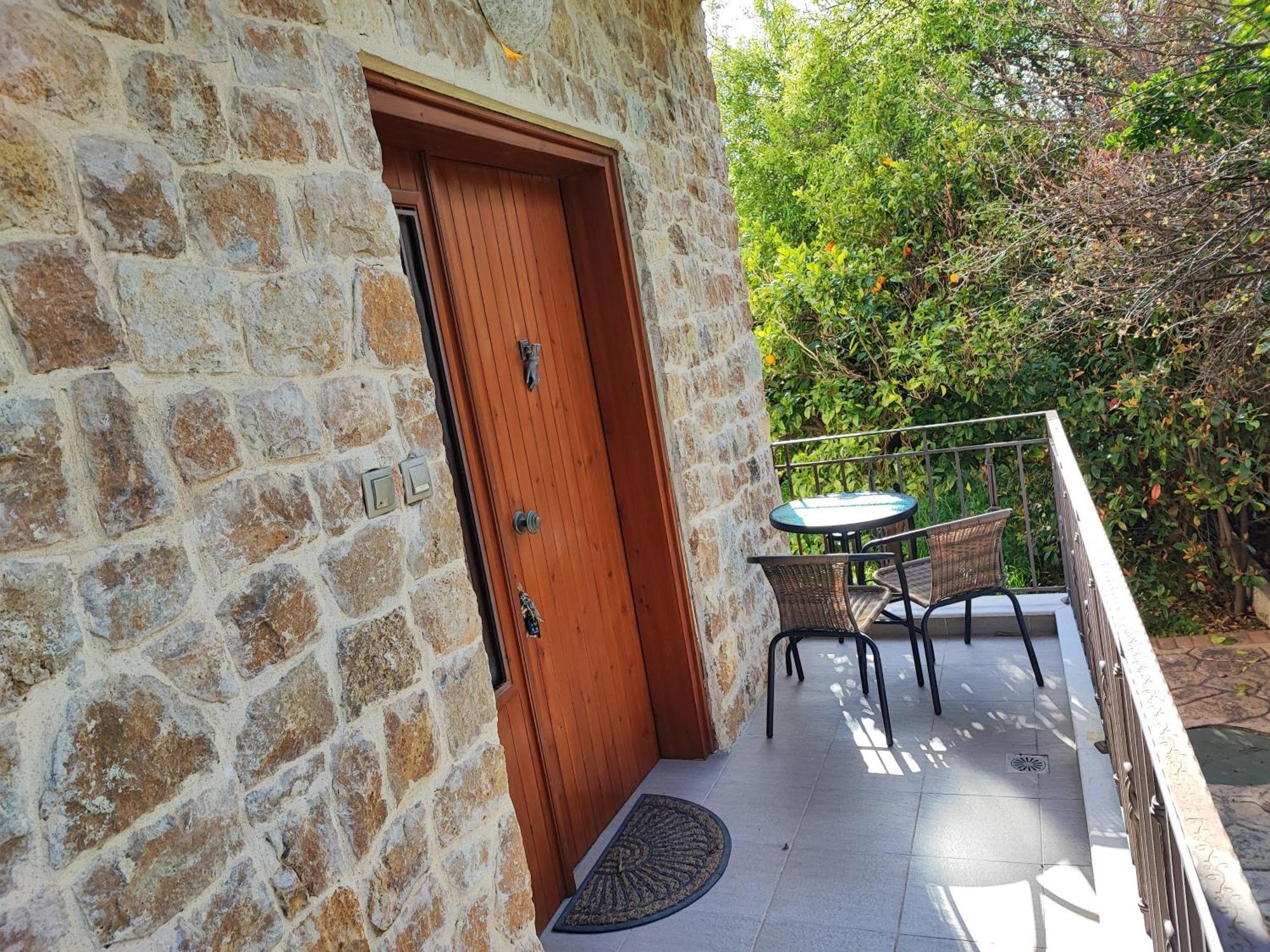 네아 포티데아 Stone House With Seaview 아파트 외부 사진