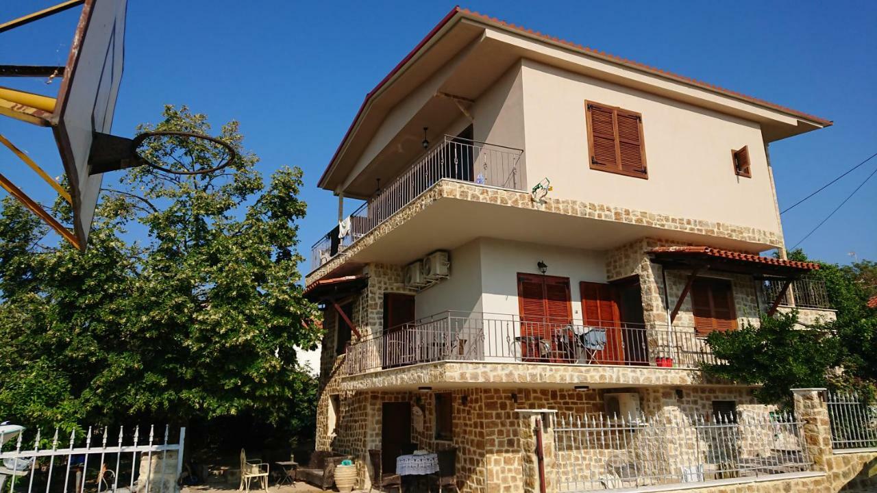 네아 포티데아 Stone House With Seaview 아파트 외부 사진