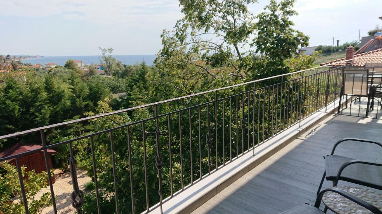 네아 포티데아 Stone House With Seaview 아파트 외부 사진