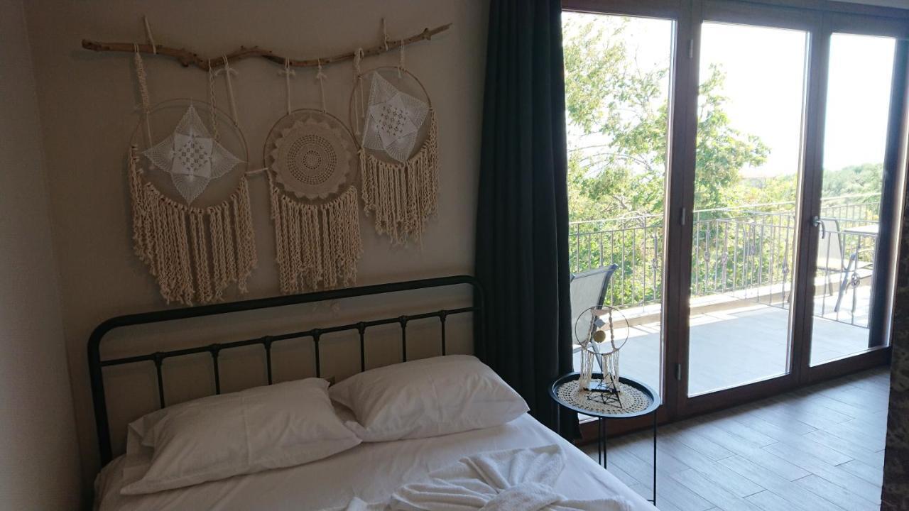 네아 포티데아 Stone House With Seaview 아파트 외부 사진