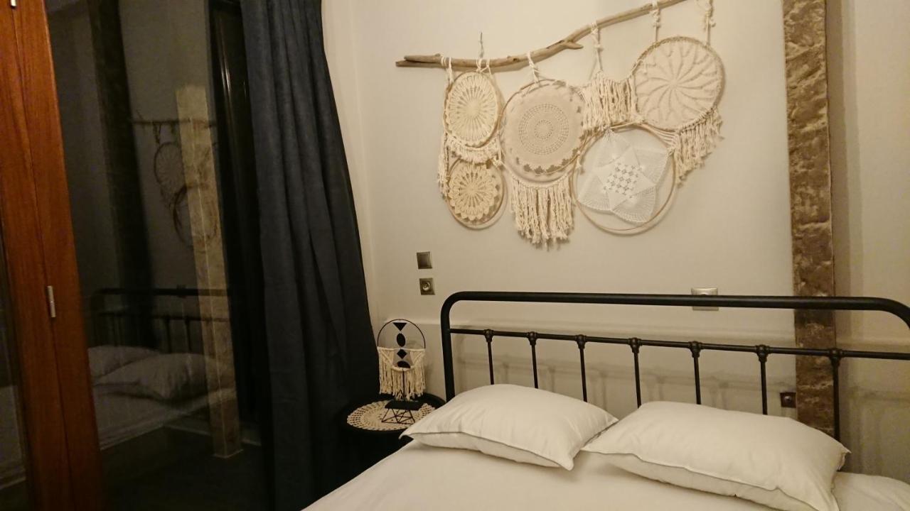 네아 포티데아 Stone House With Seaview 아파트 외부 사진