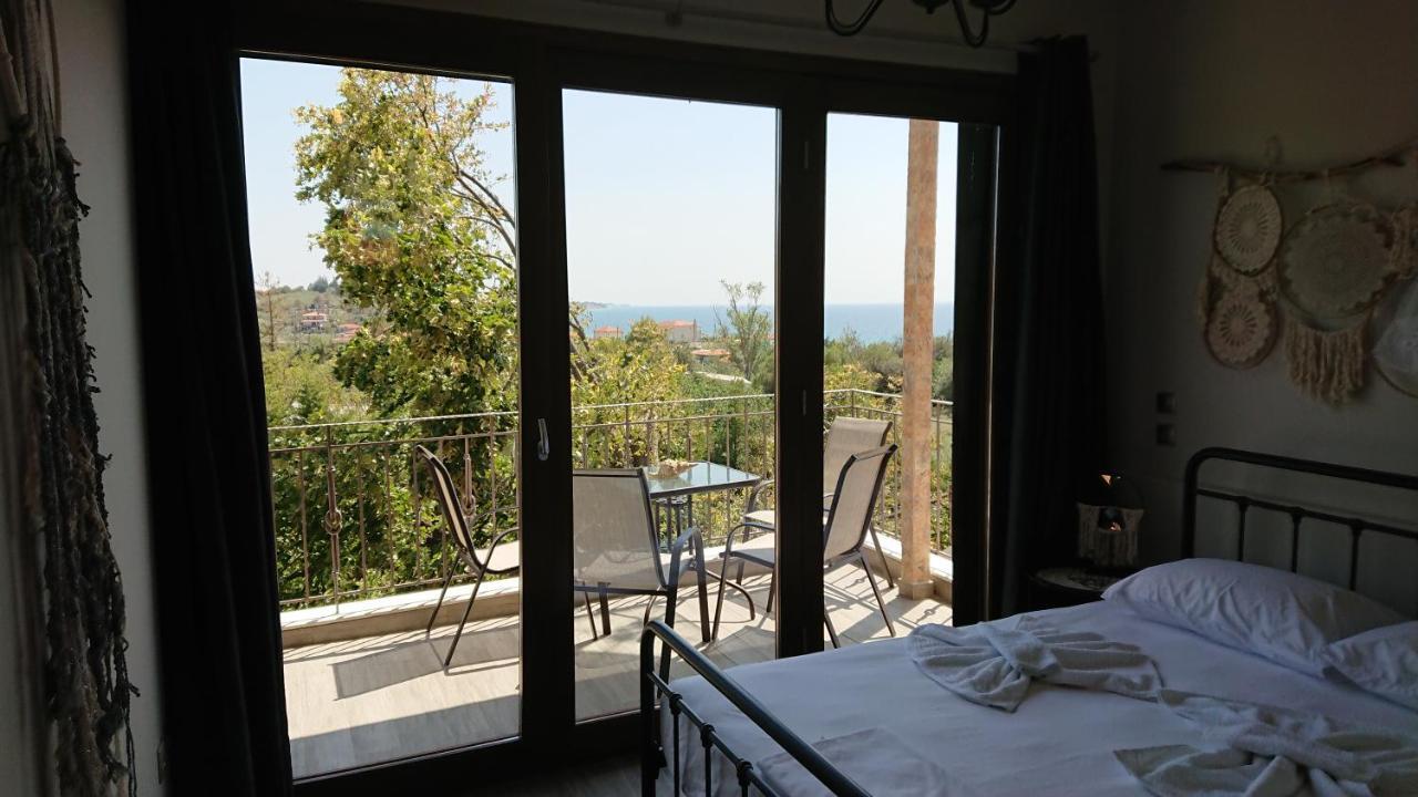 네아 포티데아 Stone House With Seaview 아파트 외부 사진