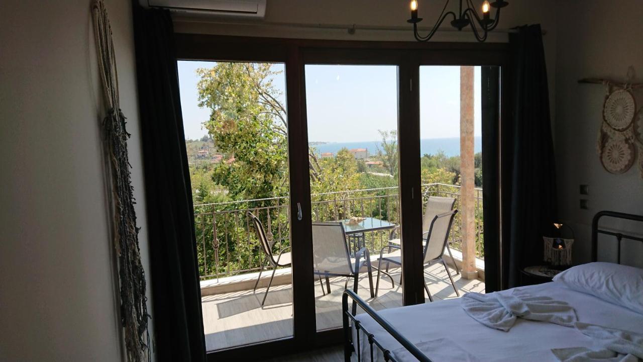 네아 포티데아 Stone House With Seaview 아파트 외부 사진